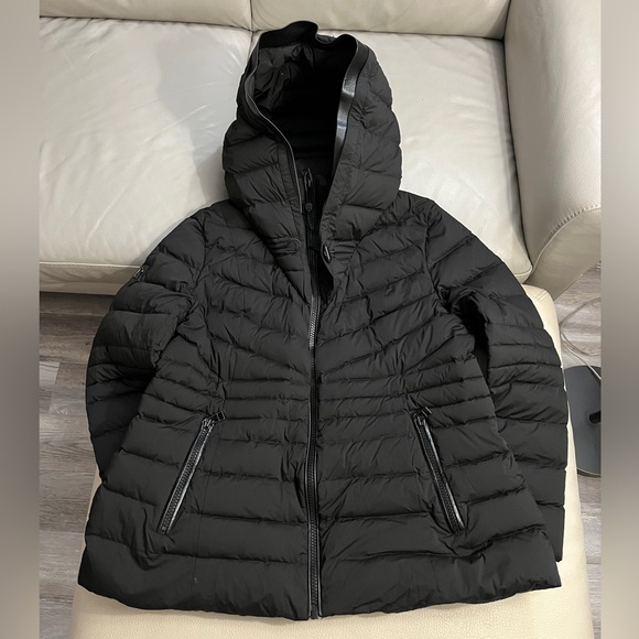 NWT - Rudsak Women’s Leather Trimmed Hooded Quilted Down Jacket - Size XL - Picture 5 of 14